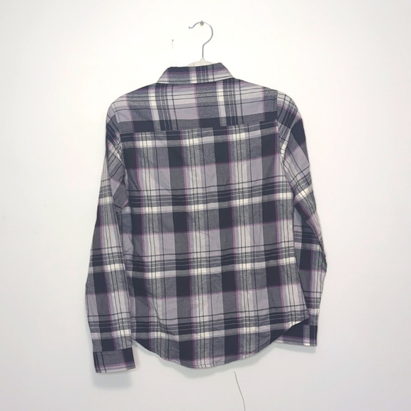 ✨NWOT Women's North face plaid shirt✨ - Picture 2 of 8